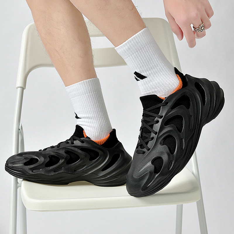 Hype Gravity Sneakers